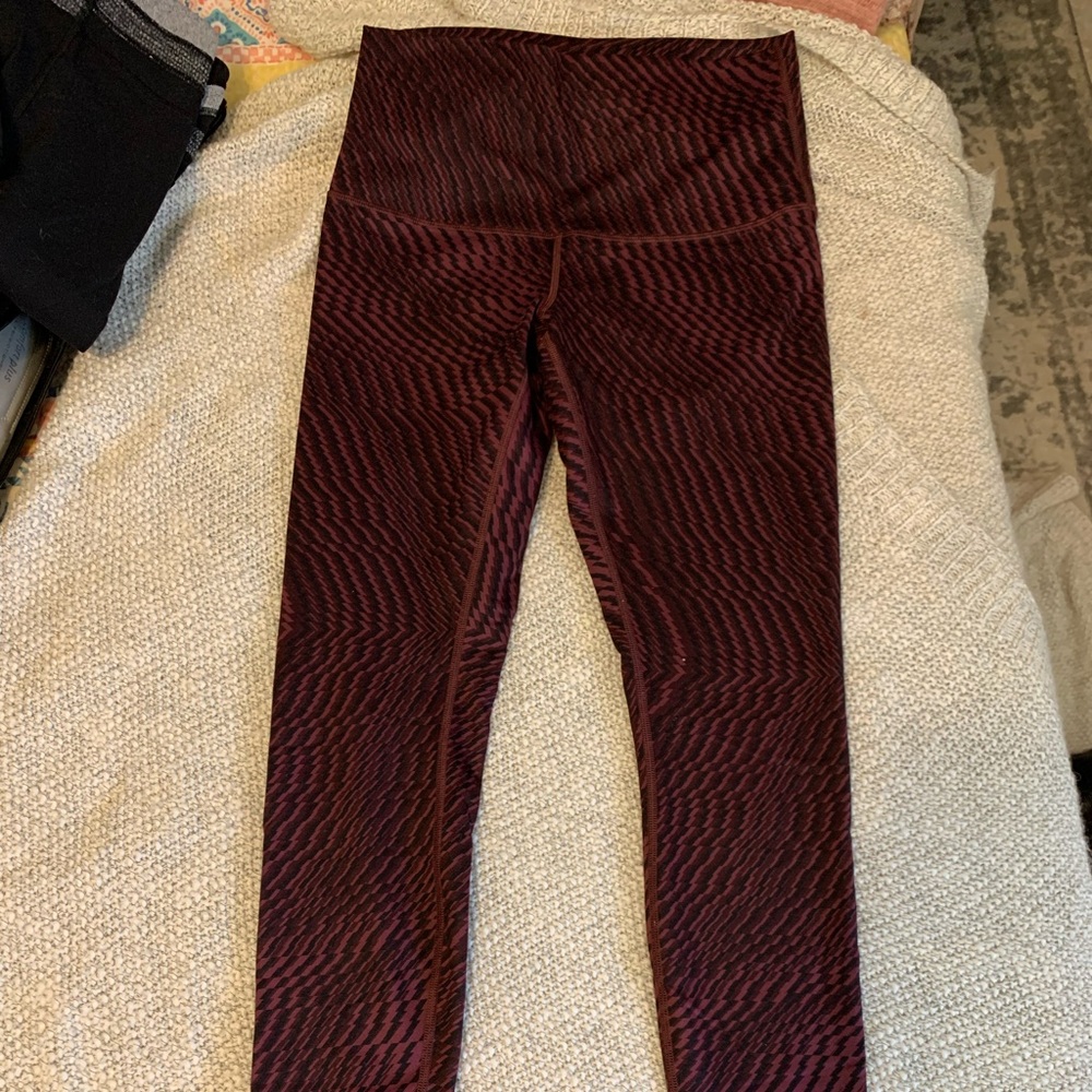 Lululemon Fresh Tracks Tights, size 10, Black Cherry color